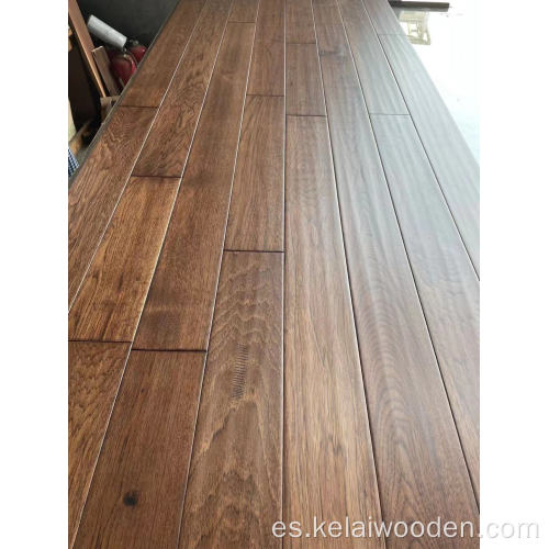 Suelo de madera de nogal americano / suelo de madera maciza